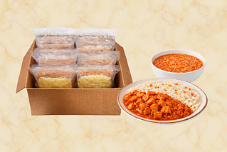 Caja de pollo con salsa chipotle, arroz con zanahoria y sopa de fideo-alt